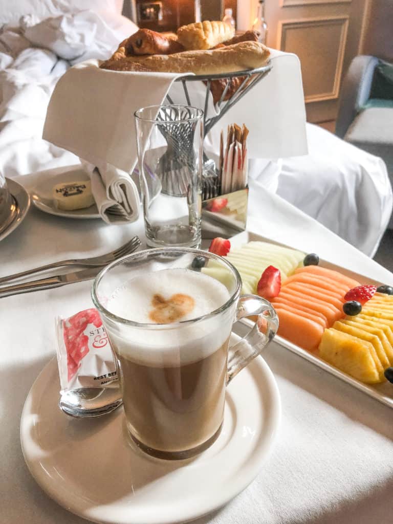 Ready to feel like British royalty for a night or two? Check into the luxurious Sofitel London St James with me and see everything this gorgeous hotel has to offer! | London | Accommodations | Sofitel St James | Europe | Hotels in London