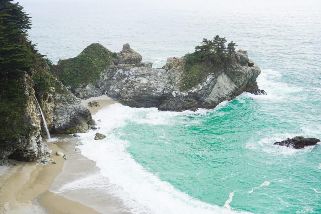 If Big Sur, CA is on your bucket list, be sure to read this extensive local's guide to hiking Big Sur, where to eat, how to support the community and find amazing local artisans, how to drive and hike Big Sur responsibly and so much more! Also contains local knowledge on when is the best time to visit Big Sur, what to pack for your trip to Big Sur, and what locals wish you knew before you travel to Big Sur. #bigsur #travel #visitCA #responsibletravel #sustainabletravel #california