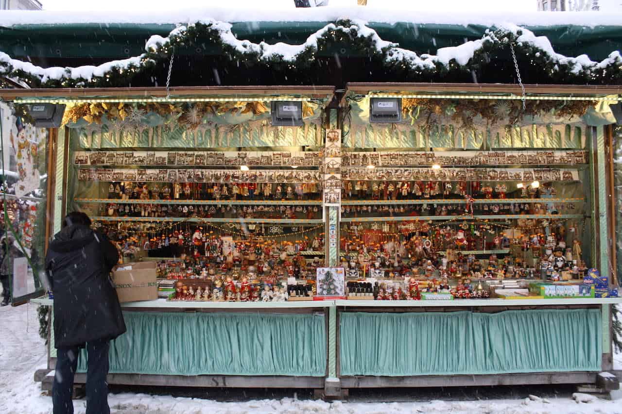 The Ultimate Europe Christkindlmarket Bucket List | Discover the most magical Christkindlmarkets (Christmas markets) in Europe with this bucket list guide to the best holiday markets from Edinburgh to Italy! #christmasmarkets #europechristmas #holidaymarket #christmasineurope #christmas #holidays #wintertravel