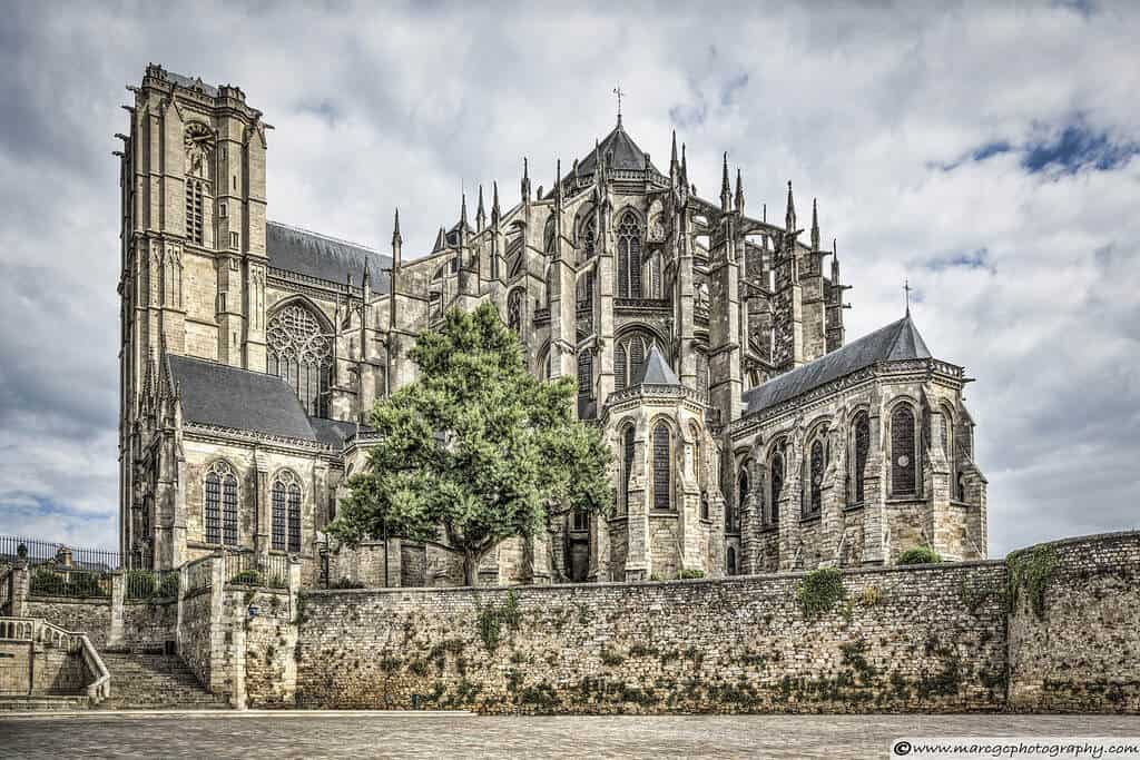 Looking for some day trips from Paris to make a quick escape from the hustle and bustle of the city? Check out 15 of the easiest day trips from Paris in our brand new guide! #france #paris #daytrips #europe #travel